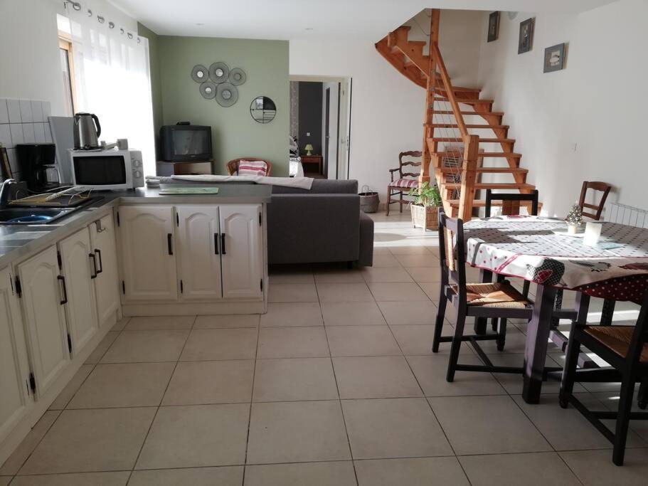 La Maison Des Chevreuils Plouigneau Exteriör bild